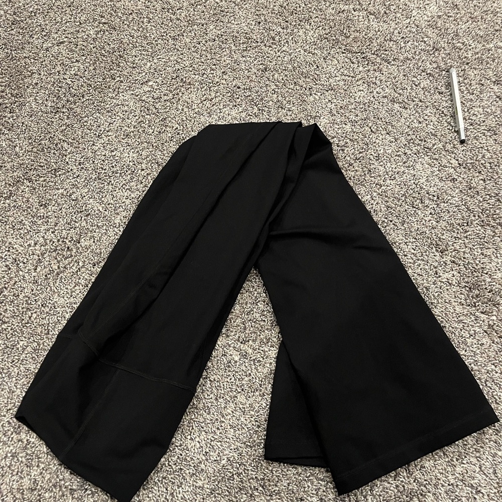 Women’s Black Flare Yoga Leggings